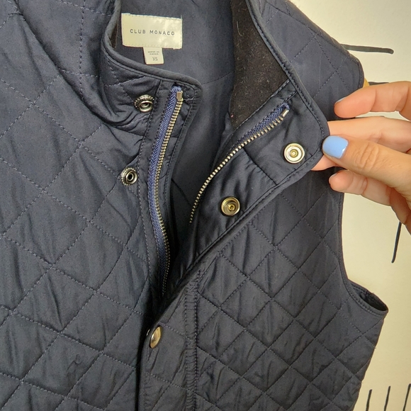 Club Monaco Quilted Button Down Vest - Picture 10 of 10